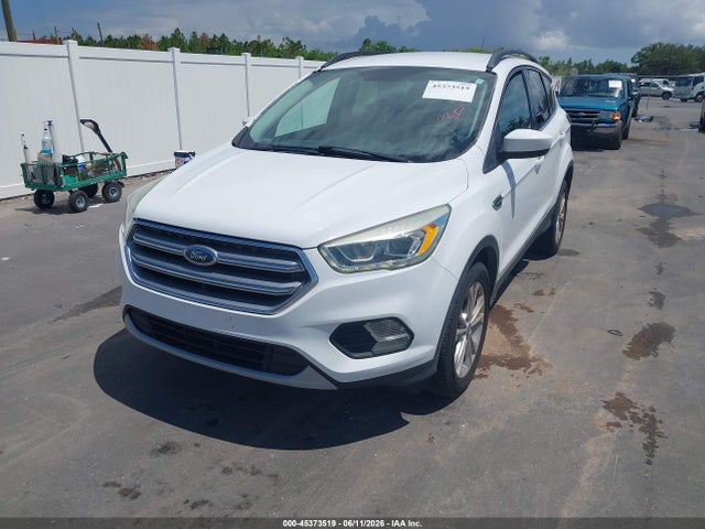 2017 Ford Escape Se მანქანა იყიდება აუქციონზე, vin: 1FMCU0GD3HUE63888, აუქციონის ნომერი: 45373519