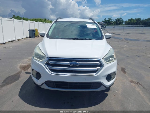 2017 Ford Escape Se მანქანა იყიდება აუქციონზე, vin: 1FMCU0GD3HUE63888, აუქციონის ნომერი: 45373519