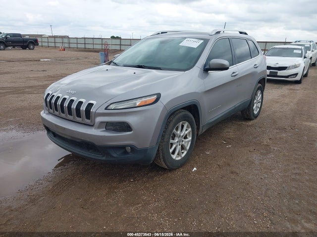 1C4PJLLB8JD573572 Jeep Cherokee Latitude Plus Fwd