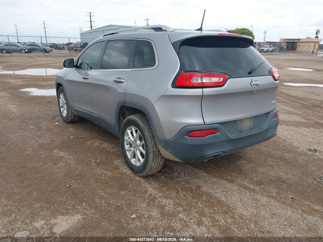 1C4PJLLB8JD573572 Jeep Cherokee Latitude Plus Fwd
