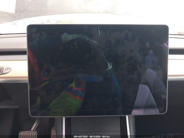 45373552 :رقم المزاد ، 5YJYGDEE4LF050402 vin ، 2020 Tesla Model Y Long Range Dual Motor All-wheel Drive مزاد بيع