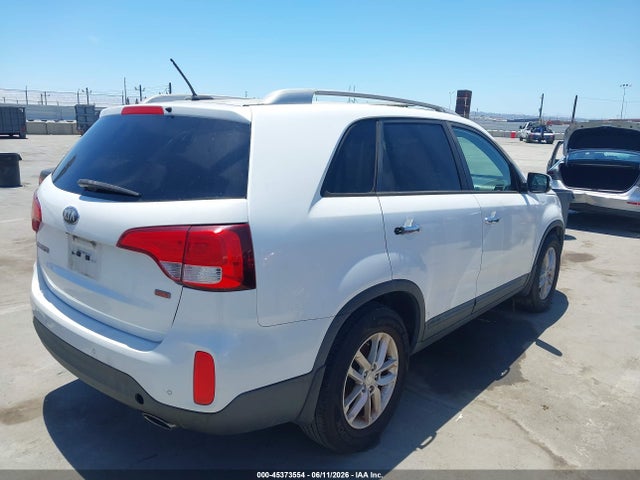 KIA SORENTO LX 2014 5XYKT4A62EG485527 Image 4