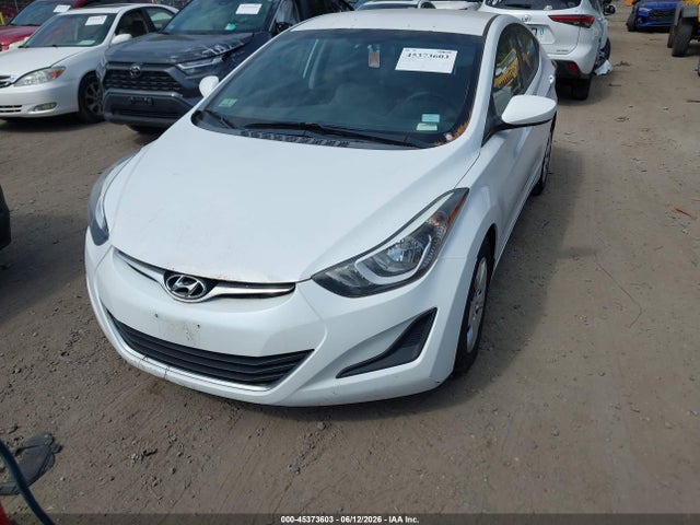 2016 Hyundai Elantra Se მანქანა იყიდება აუქციონზე, vin: 5NPDH4AE4GH765818, აუქციონის ნომერი: 45373603