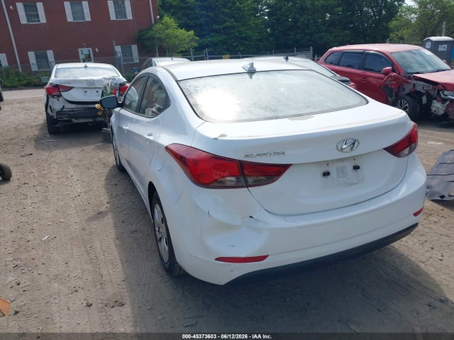 2016 Hyundai Elantra Se მანქანა იყიდება აუქციონზე, vin: 5NPDH4AE4GH765818, აუქციონის ნომერი: 45373603