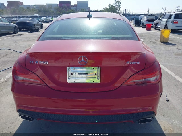 WDDSJ4GBXGN357841 Mercedes-Benz CLA 250 4MATIC