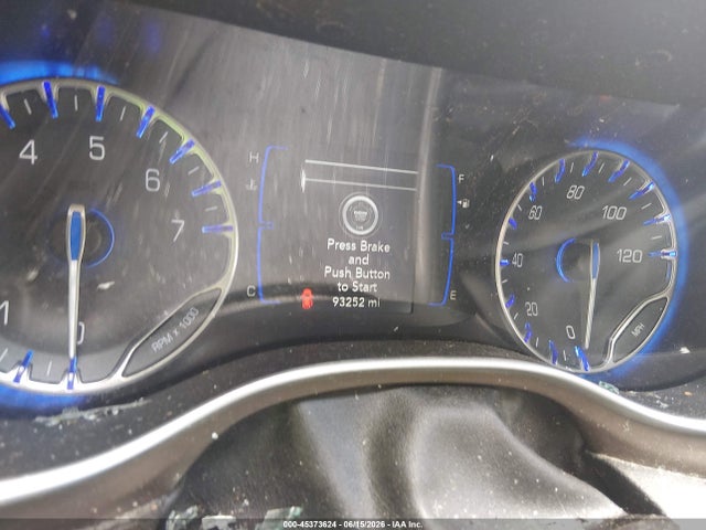 45373624 :رقم المزاد ، 2C4RC1BG5KR738111 vin ، 2019 Chrysler Pacifica Touring L مزاد بيع