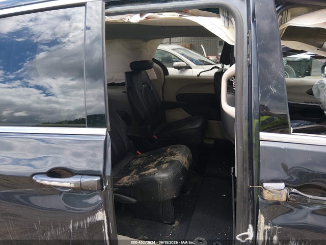 45373624 :رقم المزاد ، 2C4RC1BG5KR738111 vin ، 2019 Chrysler Pacifica Touring L مزاد بيع