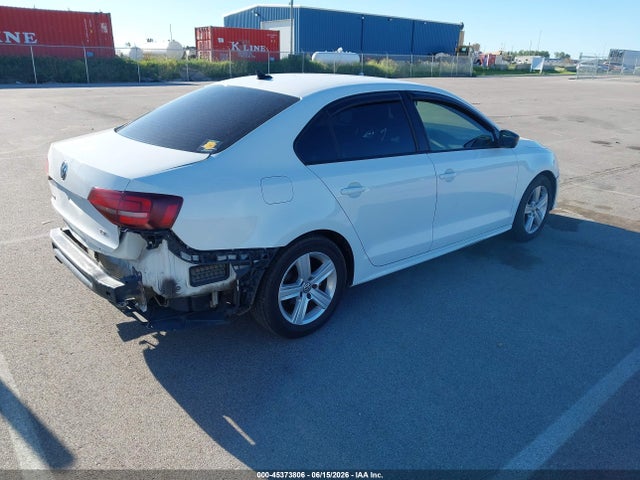 3VW267AJ4GM326718 Volkswagen Jetta 1.4t S