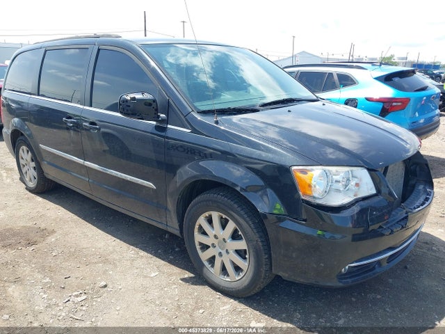 45373829 :رقم المزاد ، 2C4RC1BG9FR619628 vin ، 2015 Chrysler Town & Country Touring مزاد بيع