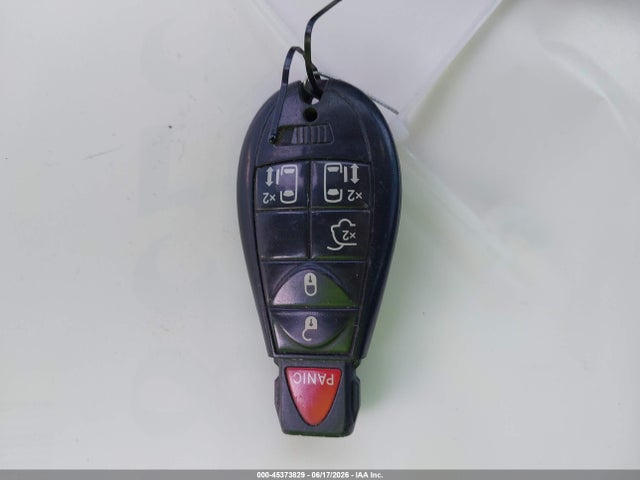 45373829 :رقم المزاد ، 2C4RC1BG9FR619628 vin ، 2015 Chrysler Town & Country Touring مزاد بيع