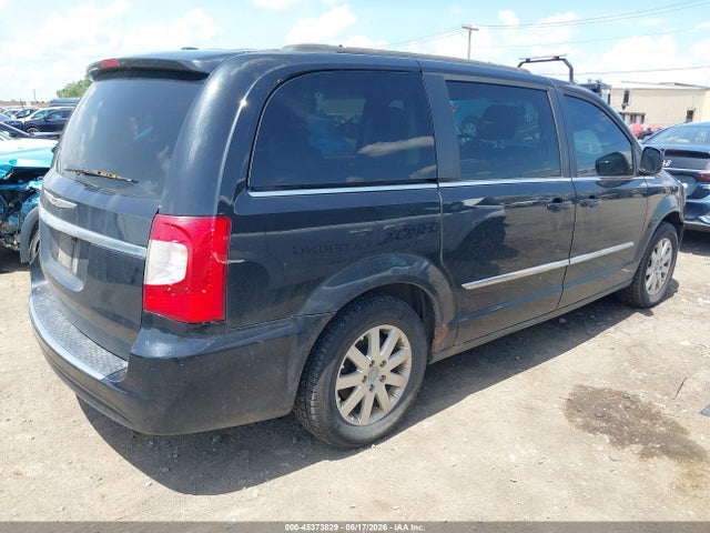 45373829 :رقم المزاد ، 2C4RC1BG9FR619628 vin ، 2015 Chrysler Town & Country Touring مزاد بيع