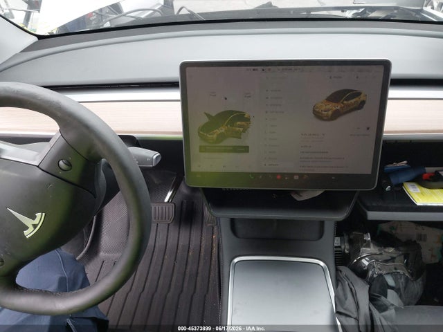 Auction sale of the 2025 Tesla Model Y Long Range Dual Motor All-wheel Drive, vin: 7SAYGAEE9SF248618, lot number: 45373899