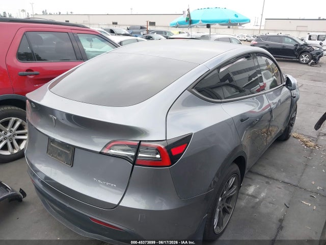 Auction sale of the 2025 Tesla Model Y Long Range Dual Motor All-wheel Drive, vin: 7SAYGAEE9SF248618, lot number: 45373899