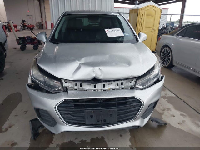 Chevrolet TRAX LS 2018 KL7CJKSB8JB632882 Image 12