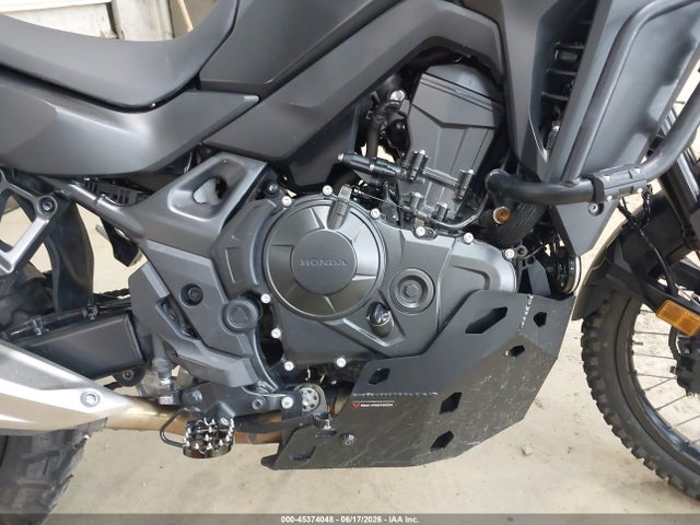 Honda Xl750 2024 JH2RD1618RK103810 Image 8