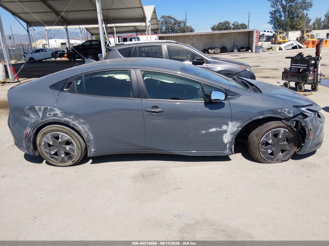 Toyota Prius Le 2025 JTDACAAU0S3061210 Image 13