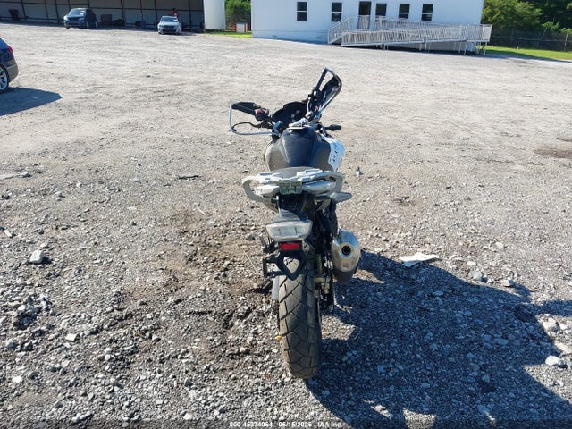 45374064 :رقم المزاد ، WB30G3309NRA24543 vin ، 2022 Bmw G310 Gs مزاد بيع
