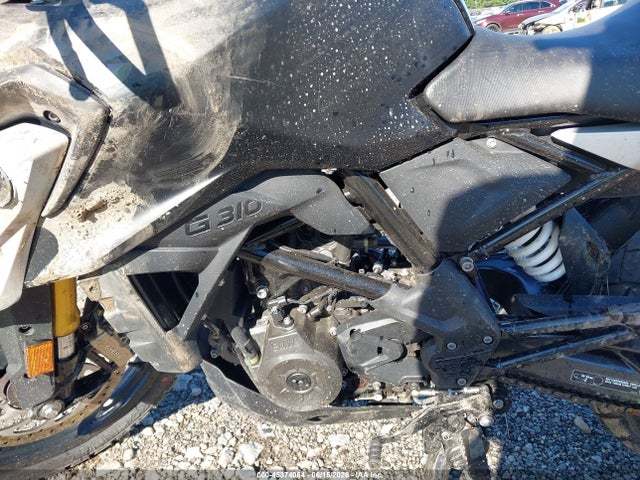 45374064 :رقم المزاد ، WB30G3309NRA24543 vin ، 2022 Bmw G310 Gs مزاد بيع