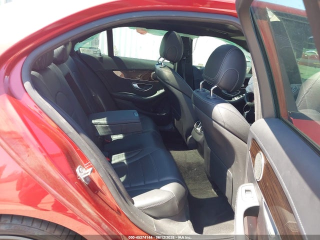 55SWF4JB1GU163623 Mercedes-Benz C 300 Sport