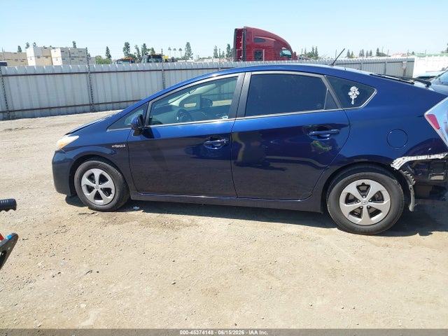 Toyota Prius Two 2014 JTDKN3DU8E0364795 Image 15