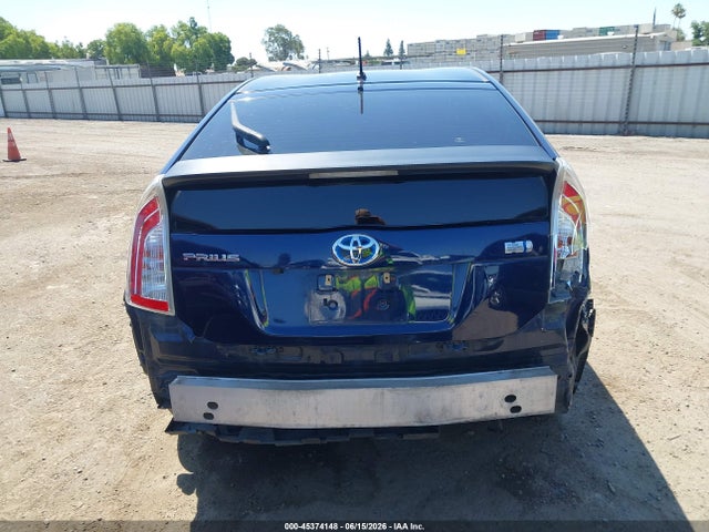 Toyota Prius Two 2014 JTDKN3DU8E0364795 Image 17