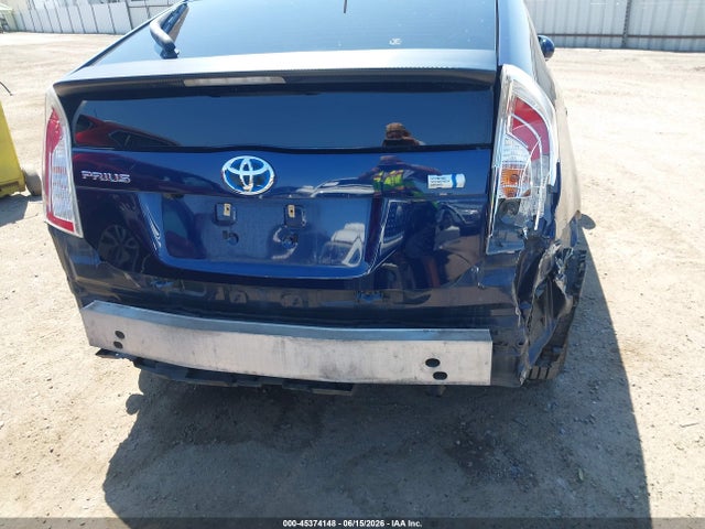 Toyota Prius Two 2014 JTDKN3DU8E0364795 Image 18
