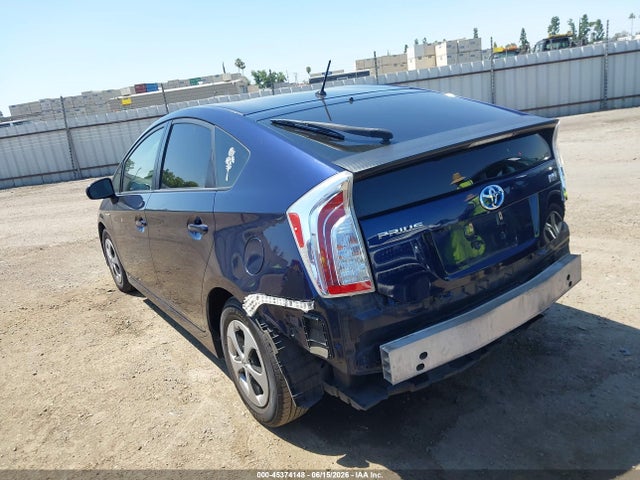 Toyota Prius Two 2014 JTDKN3DU8E0364795 Image 3
