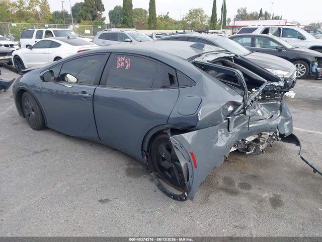 Toyota Prius Le 2025 JTDACAAU9S3064249 Image 3