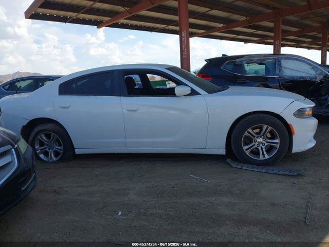 2C3CDXBG3FH753132 Dodge Charger Se