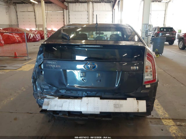 Toyota Prius Two 2014 JTDKN3DU1E0367330 Image 17