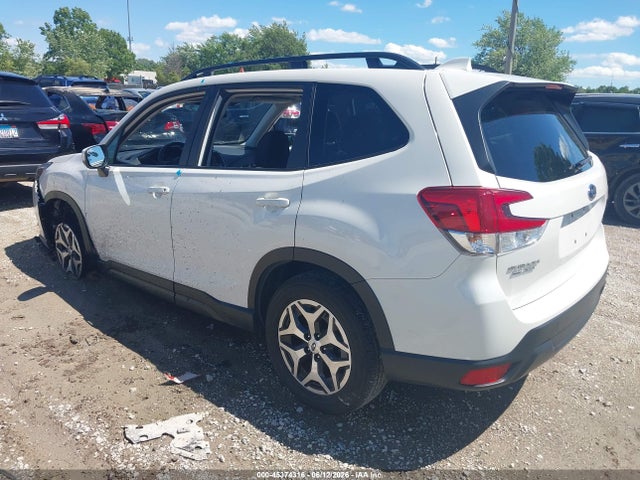 Продажа на аукционе авто 2023 Subaru Forester Premium, vin: JF2SKADC6PH449600, номер лота: 45374316