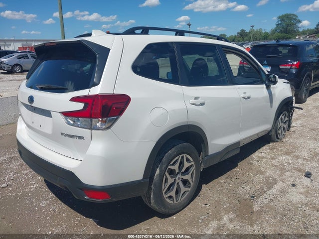 Продажа на аукционе авто 2023 Subaru Forester Premium, vin: JF2SKADC6PH449600, номер лота: 45374316
