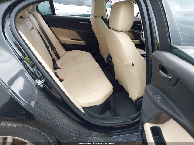 SAJAD4BG6HA954690 Jaguar Xe 25t Premium