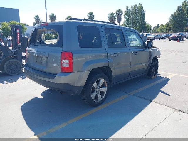 2013 Jeep Patriot Latitude მანქანა იყიდება აუქციონზე, vin: 1C4NJPFBXDD181286, აუქციონის ნომერი: 45374350