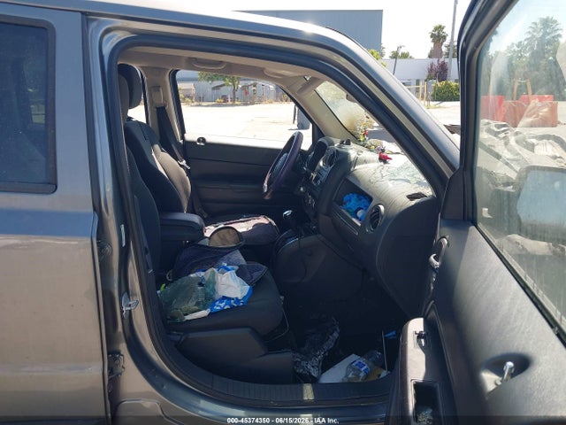 2013 Jeep Patriot Latitude მანქანა იყიდება აუქციონზე, vin: 1C4NJPFBXDD181286, აუქციონის ნომერი: 45374350