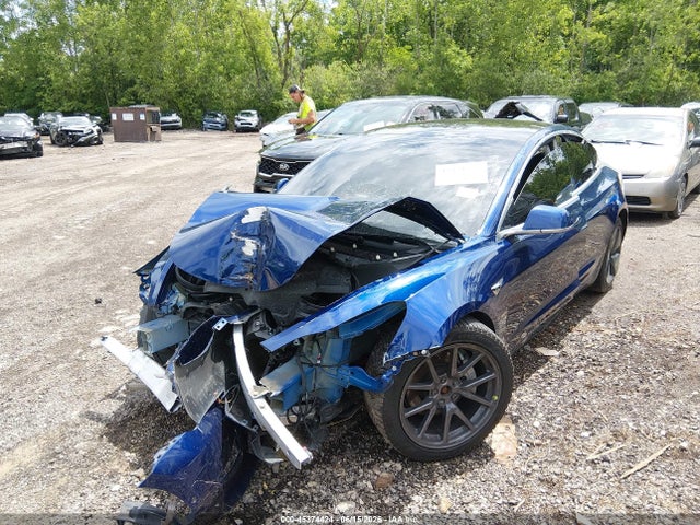 Tesla Model 3 Long Range Dual Motor All-wheel Drive 2020 5YJ3E1EB5LF647661 Image 2