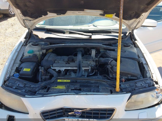 45374425 :رقم المزاد ، YV1RH592752464300 vin ، 2005 Volvo S60 2.5t Awd مزاد بيع