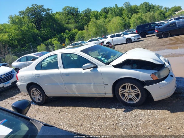 45374425 :رقم المزاد ، YV1RH592752464300 vin ، 2005 Volvo S60 2.5t Awd مزاد بيع
