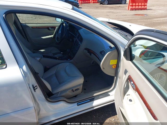 Продаж на аукціоні авто 2005 Volvo S60 2.5t Awd, vin: YV1RH592752464300, номер лоту: 45374425