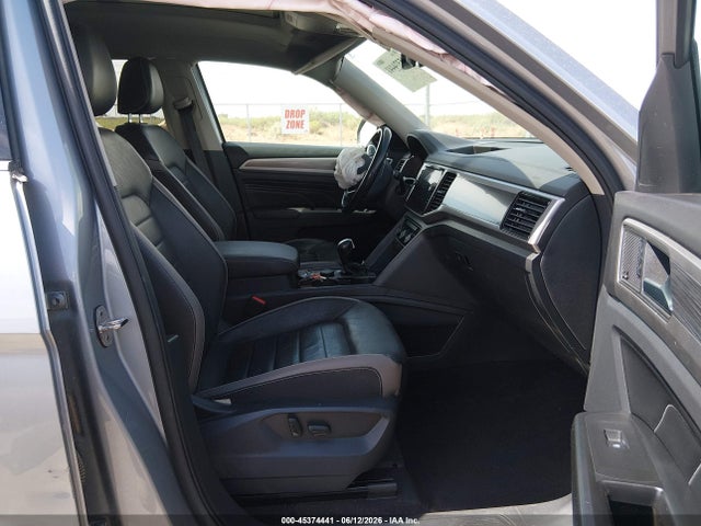 2021 Volkswagen Atlas 3.6l V6 Sel Premium მანქანა იყიდება აუქციონზე, vin: 1V2TR2CA8MC507377, აუქციონის ნომერი: 45374441