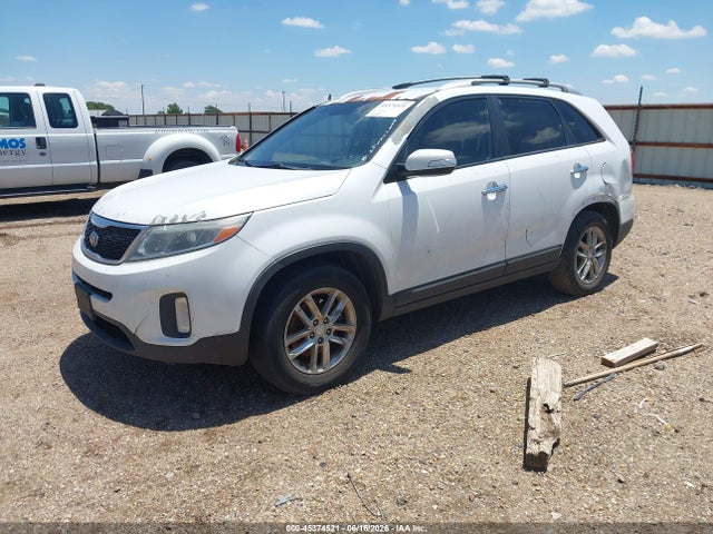 KIA SORENTO LX 2014 5XYKT4A65EG528354 Image 2