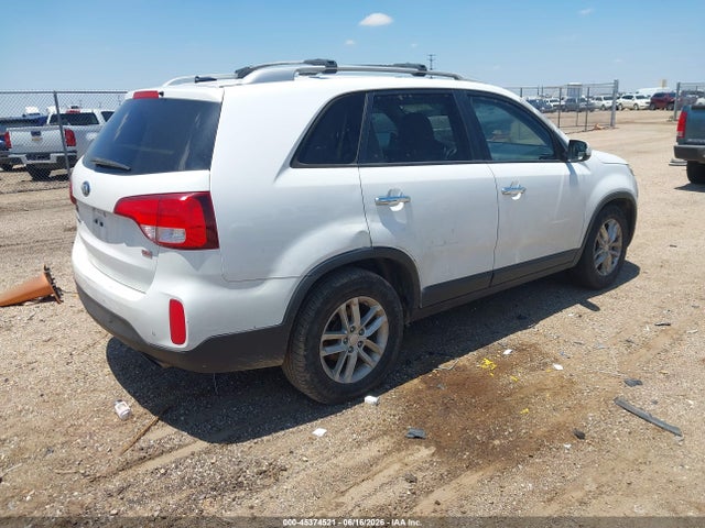 KIA SORENTO LX 2014 5XYKT4A65EG528354 Image 4