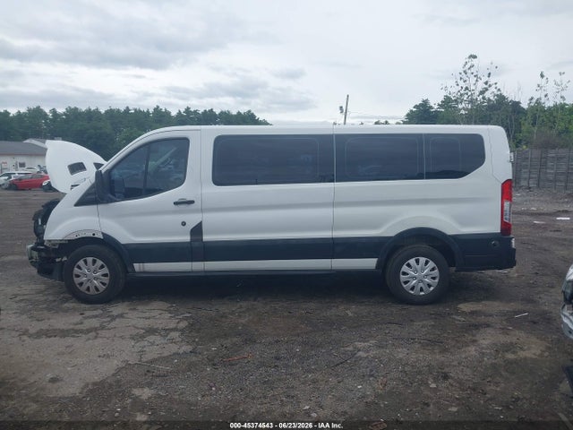 1FBZX2ZM9HKA72663 Ford Transit-350 Xlt