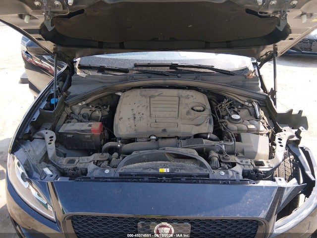 Jaguar F-pace 25t Premium 2019 SADCJ2FX5KA601299 Image 10