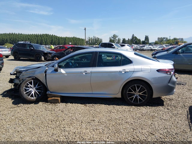 Продажа на аукционе авто 2024 Toyota Camry Se, vin: 4T1G11BK3RU123440, номер лота: 45374581