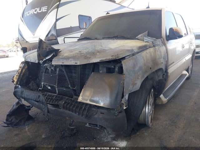 2003 Cadillac Escalade Standard მანქანა იყიდება აუქციონზე, vin: 1GYEK63NX3R314162, აუქციონის ნომერი: 45374589