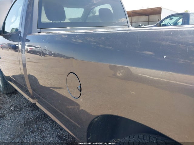 45374593 :رقم المزاد ، 3C6JR6DG9KG503908 vin ، 2019 Ram 1500 Classic Tradesman  4x2 8' Box مزاد بيع
