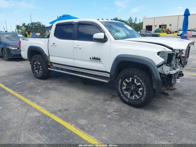 Auction sale of the 2016 Toyota Tacoma Trd Off Road, vin: 3TMAZ5CN5GM016832, lot number: 45374602