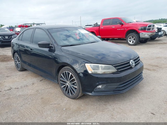 2016 Volkswagen Jetta 1.8t Sport მანქანა იყიდება აუქციონზე, vin: 3VWD17AJ2GM231307, აუქციონის ნომერი: 45374669