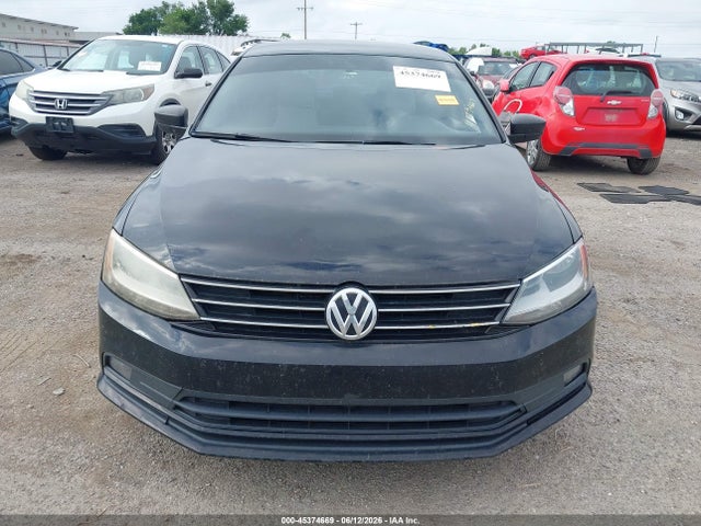 2016 Volkswagen Jetta 1.8t Sport მანქანა იყიდება აუქციონზე, vin: 3VWD17AJ2GM231307, აუქციონის ნომერი: 45374669